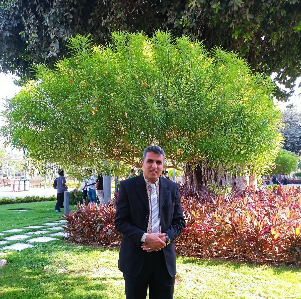 غلاف السيرة الذاتية